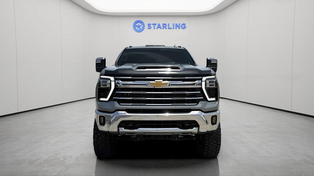 Used 2024 Chevrolet Silverado 2500 LTZ AWD/4WD image 15