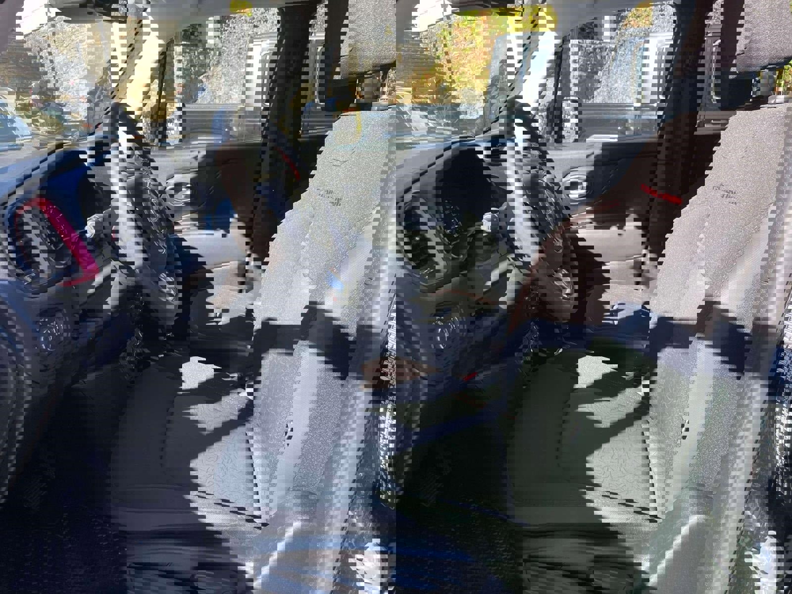 Used 2023 Jeep Renegade Trailhawk image 15