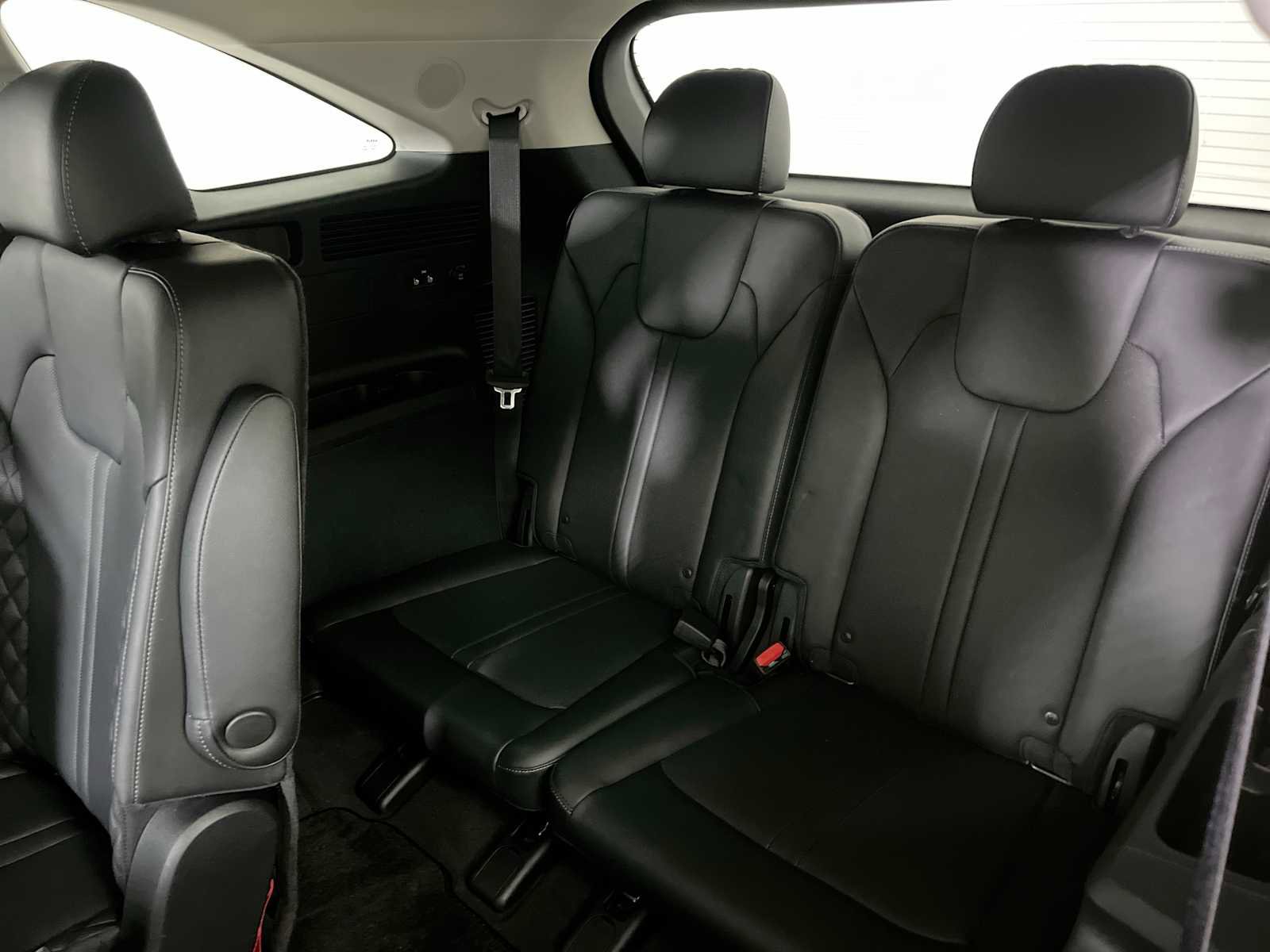 Used 2023 Kia Sorento SX Prestige image 32