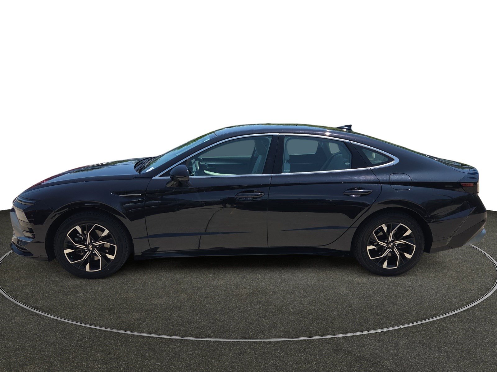 Certified 2024 Hyundai Sonata SEL FWD image 2