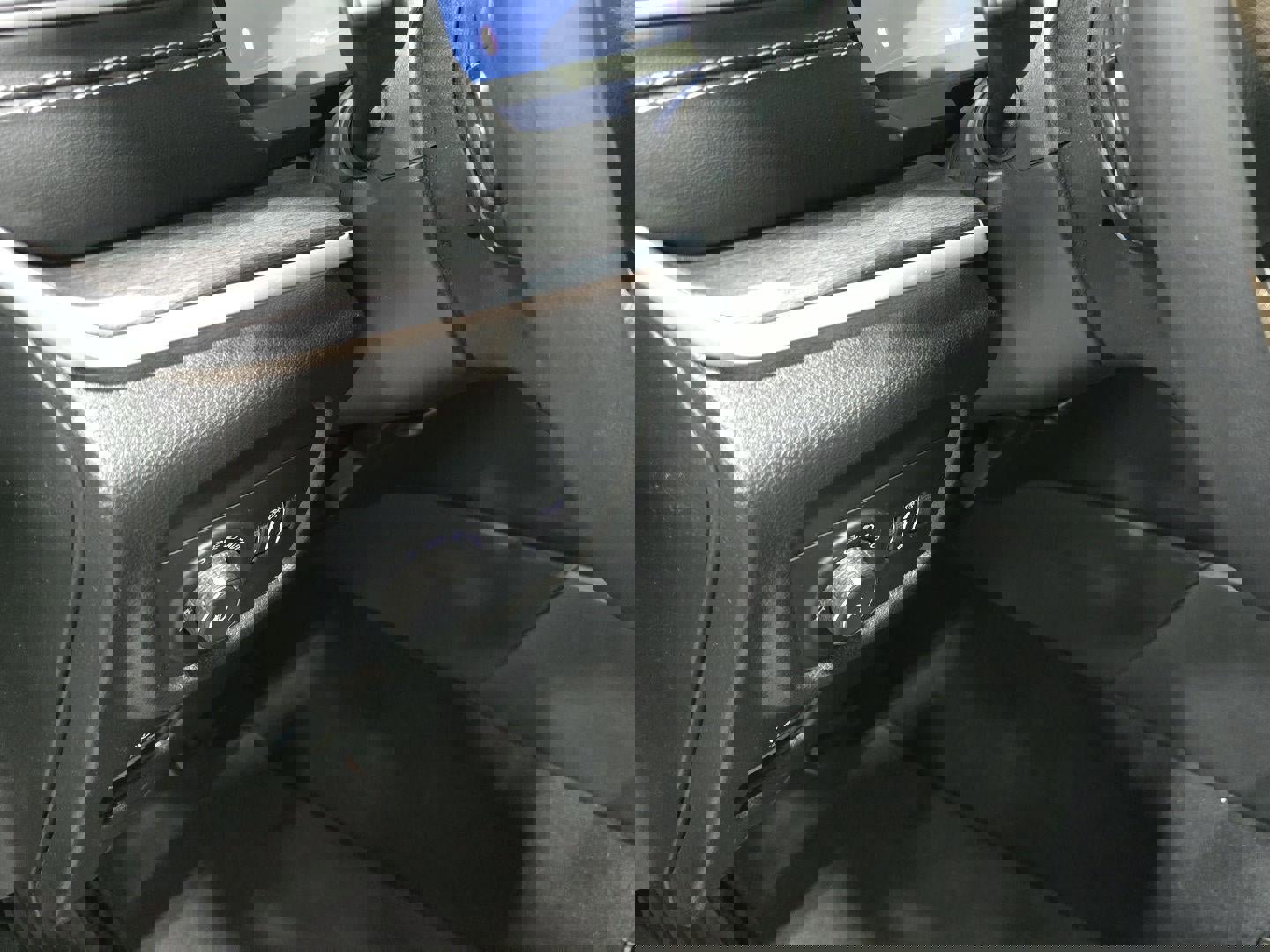 Used 2024 Jeep Grand Cherokee Limited image 11