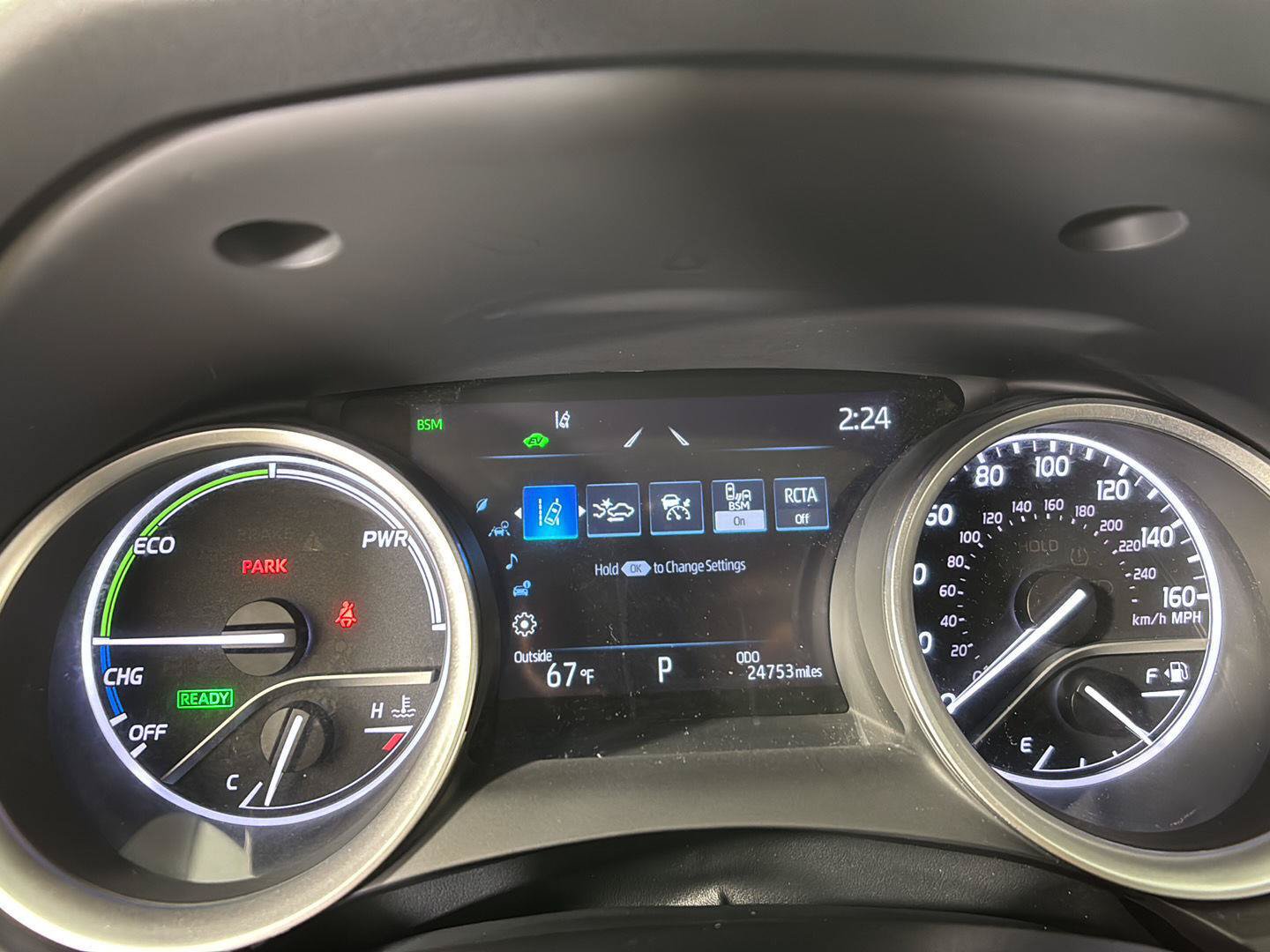 Used 2022 Toyota Camry XLE w/ Navigation Upgrade Package FWD image 3