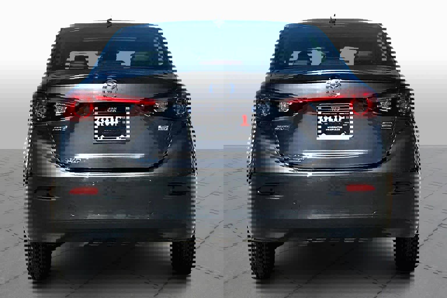 Used 2018 MAZDA MAZDA3 Grand Touring w/ Premium Equipment Package image 5