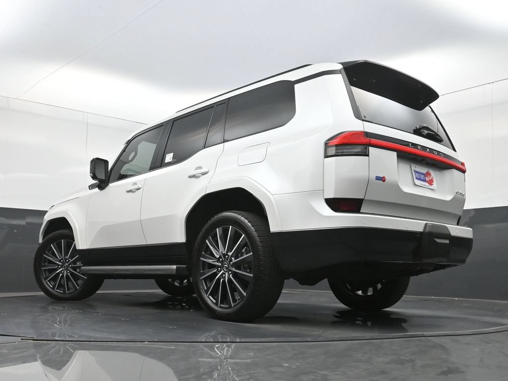 Used 2024 Lexus GX 550 w/ Accessory Package (2T) AWD/4WD image 32