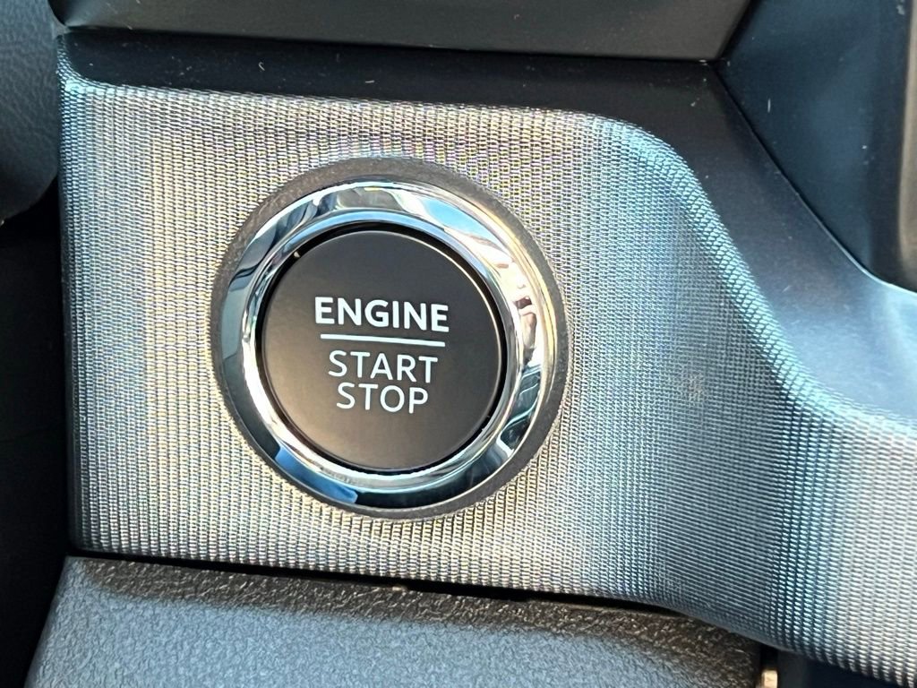 New 2026 Ford F350 Platinum w/ FX4 Off-Road Package image 37