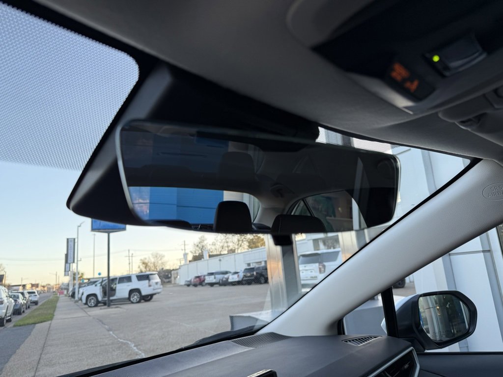 Used 2025 Toyota Corolla LE image 19