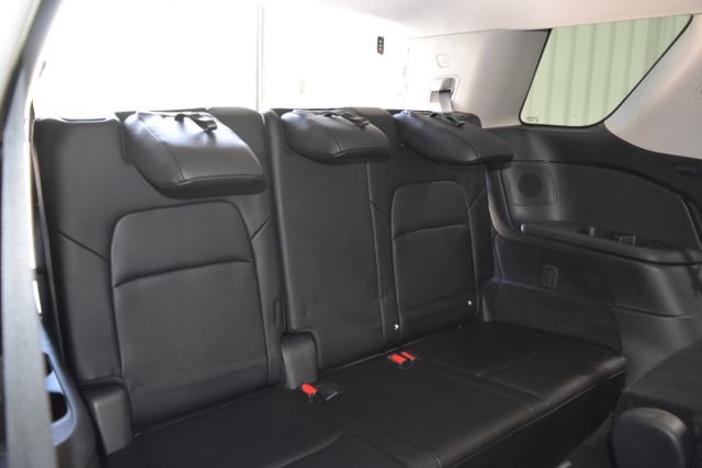 Used 2023 Nissan Pathfinder Platinum w/ Lighting Package (N93) image 17