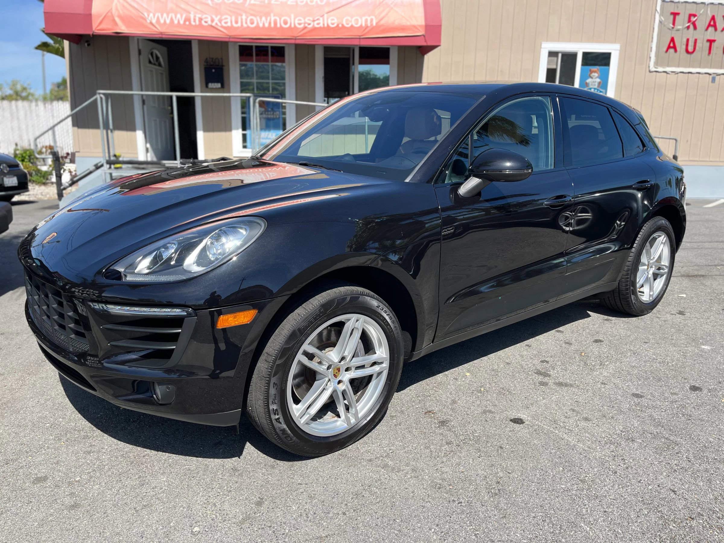 Used 2017 Porsche Macan image 3