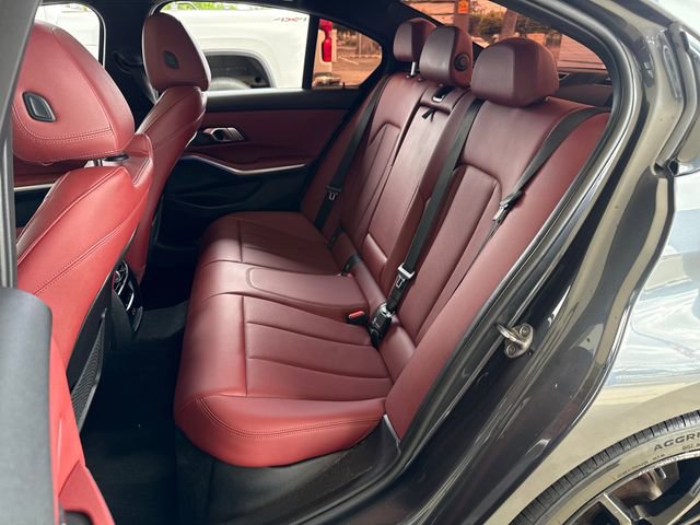 Used 2022 BMW 330i Sedan w/ M Sport Package RWD image 25