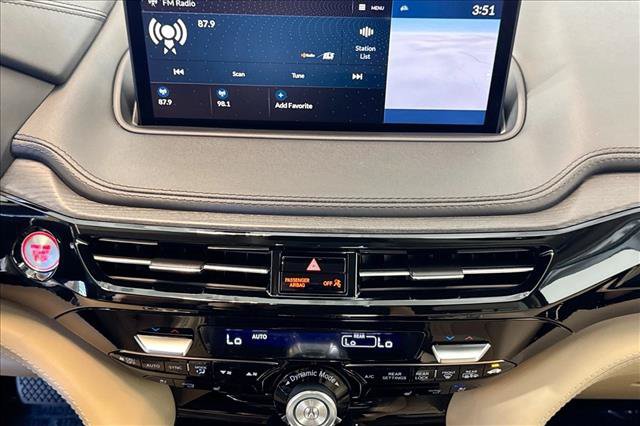 Used 2022 Acura MDX SH-AWD w/ Advance Package image 15