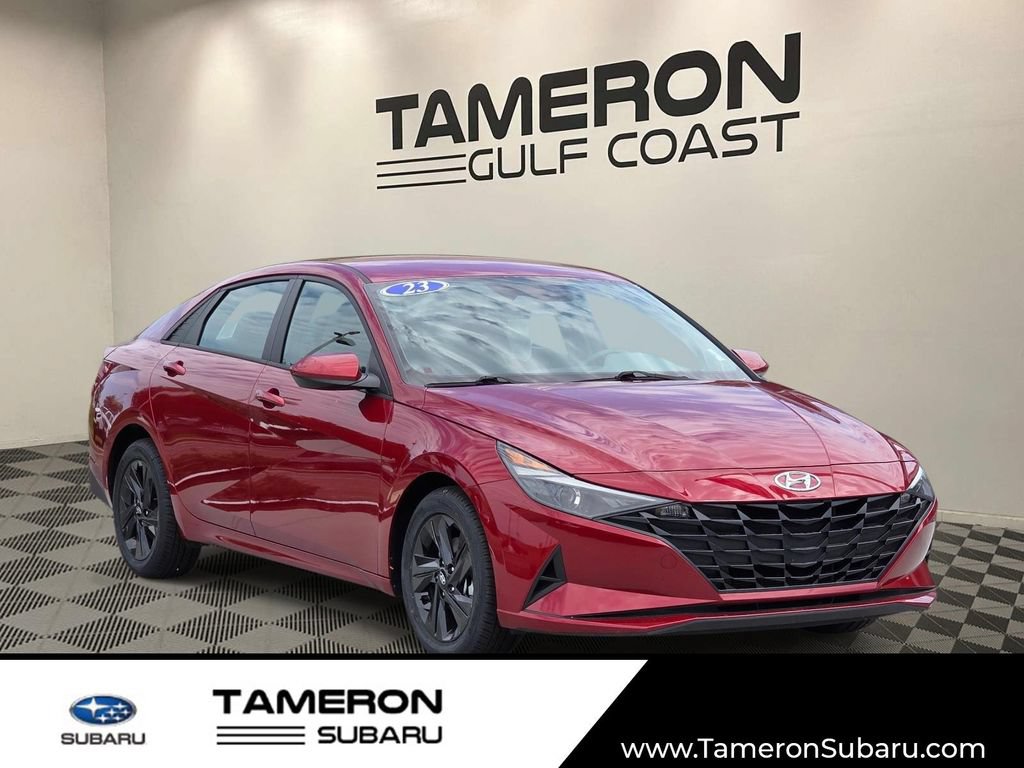 Used 2023 Hyundai Elantra SEL FWD image 1
