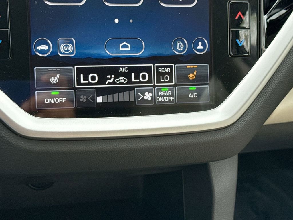 Used 2024 Subaru Ascent Limited w/ Technology Package image 17