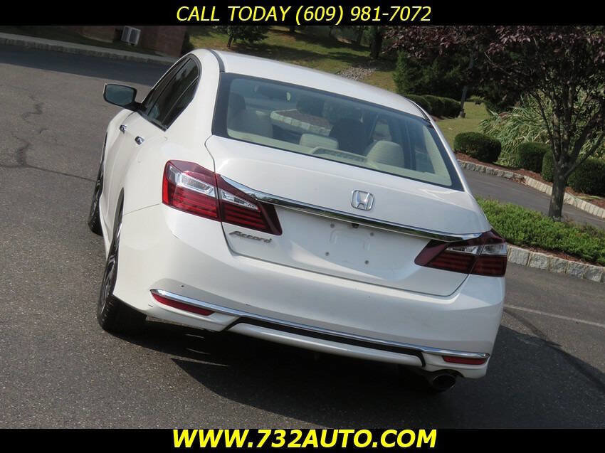 Used 2017 Honda Accord LX image 24