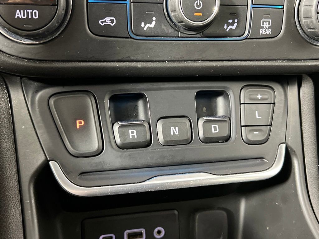 Used 2019 GMC Terrain SLE w/ Driver Convenience Package image 13
