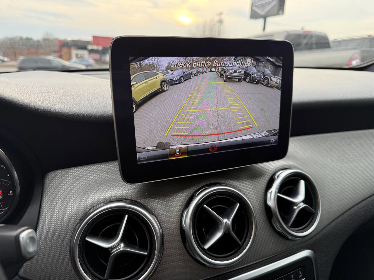 Used 2020 Mercedes-Benz GLA 250 4MATIC image 21