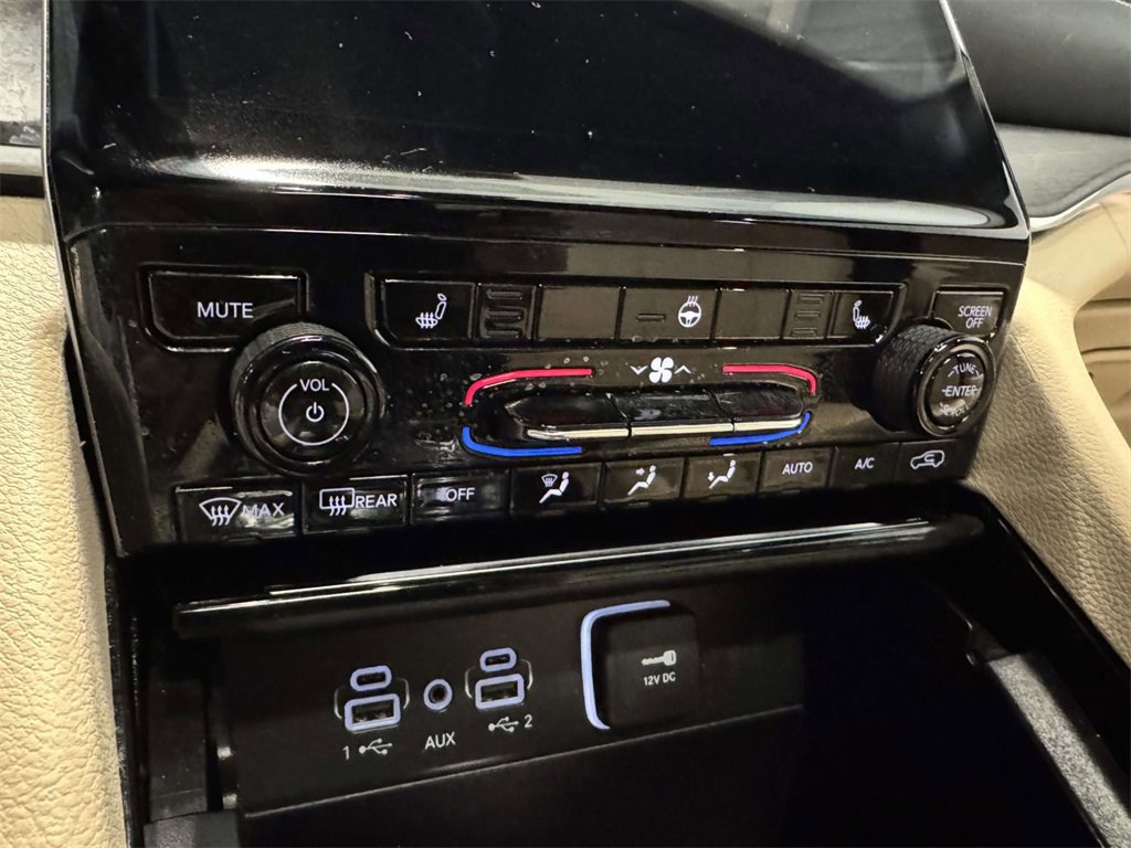 Used 2023 Jeep Grand Cherokee L Limited image 24