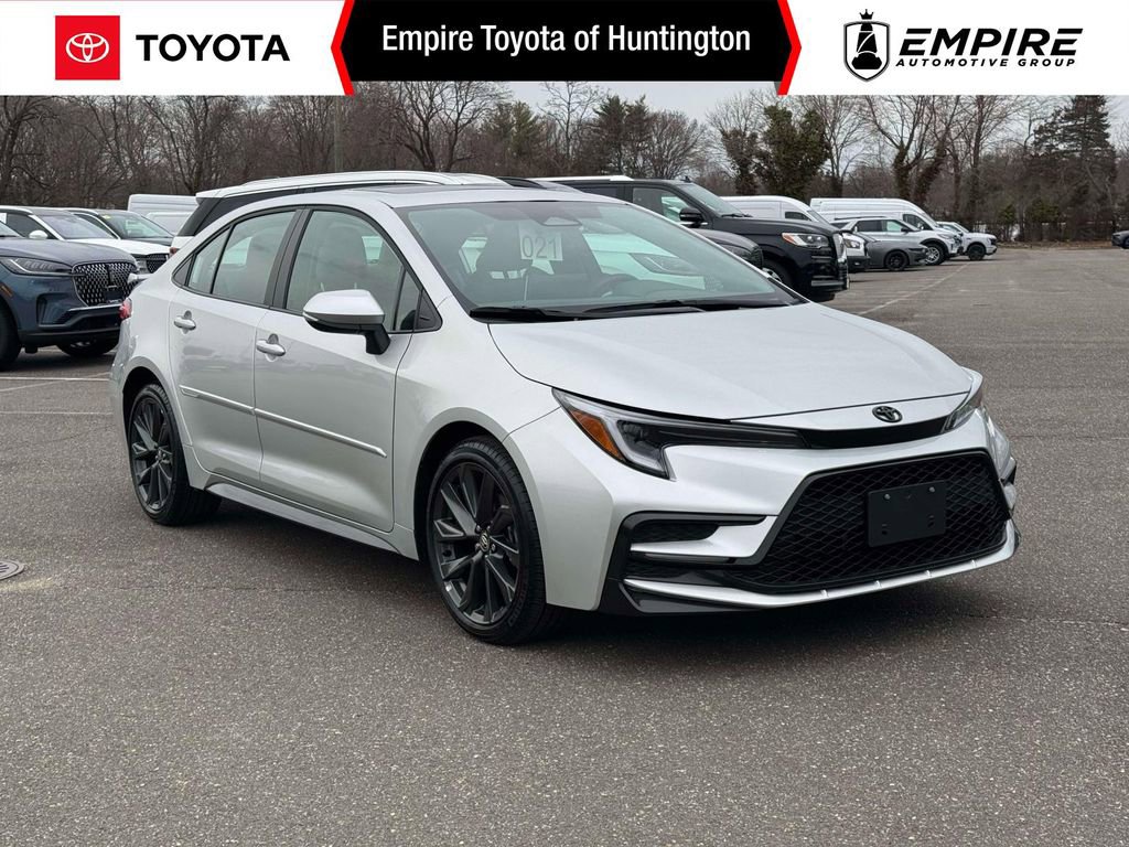 Used 2025 Toyota Corolla SE w/ SE Premium Package image 1