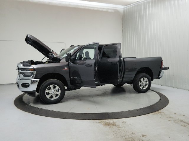 New 2026 RAM 2500 Big Horn AWD/4WD image 12