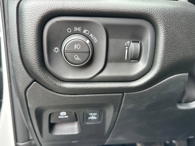 New 2026 RAM 1500 Express AWD/4WD image 21