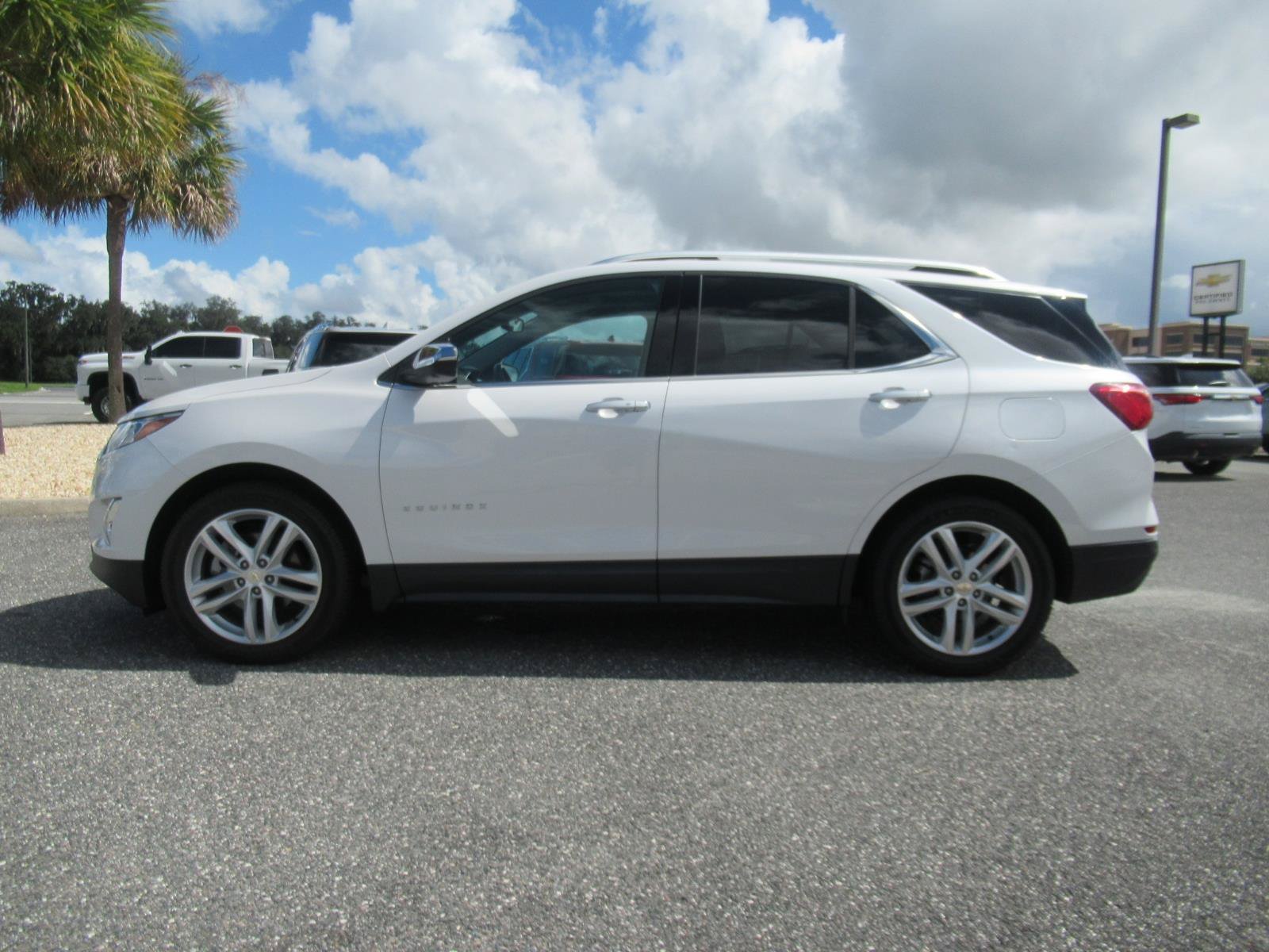 Used 2020 Chevrolet Equinox Premier FWD image 4