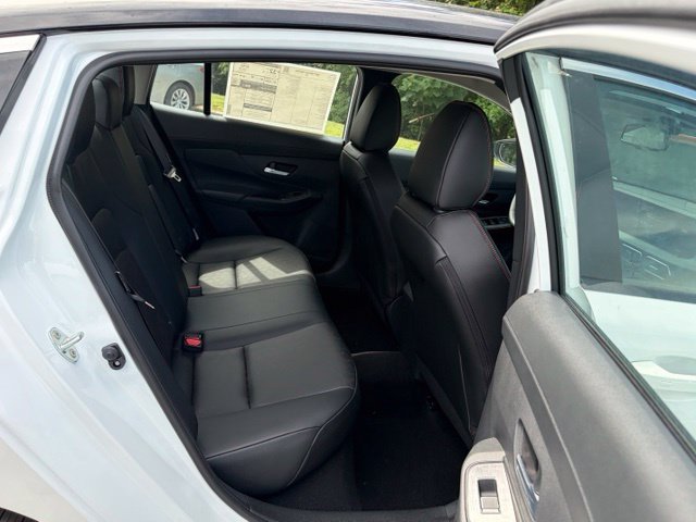 New 2027 Nissan Sentra SR w/ SR Premium Package FWD image 30