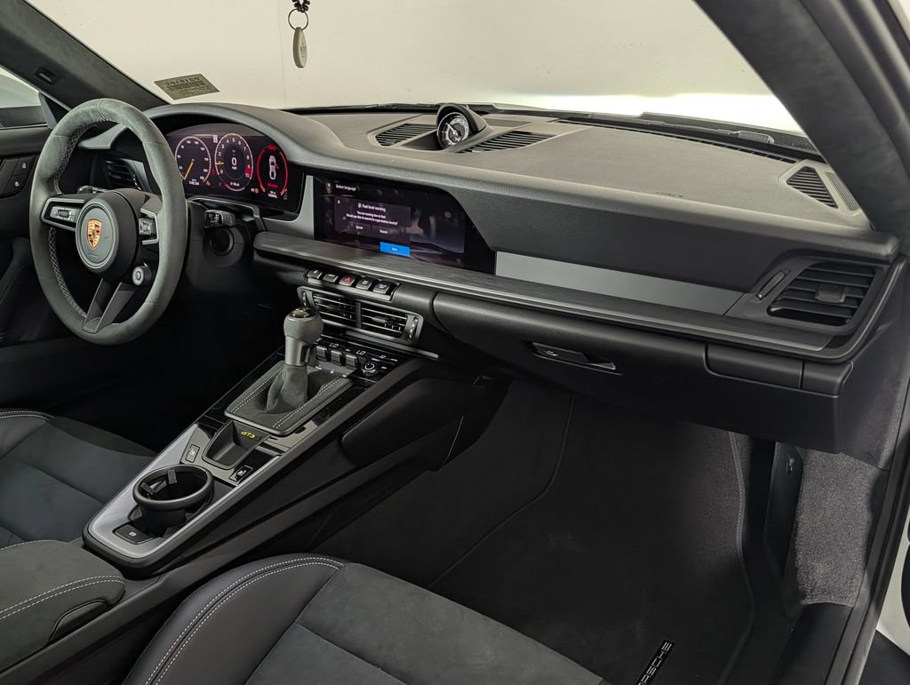 Certified 2026 Porsche 911 GT3 RWD image 15