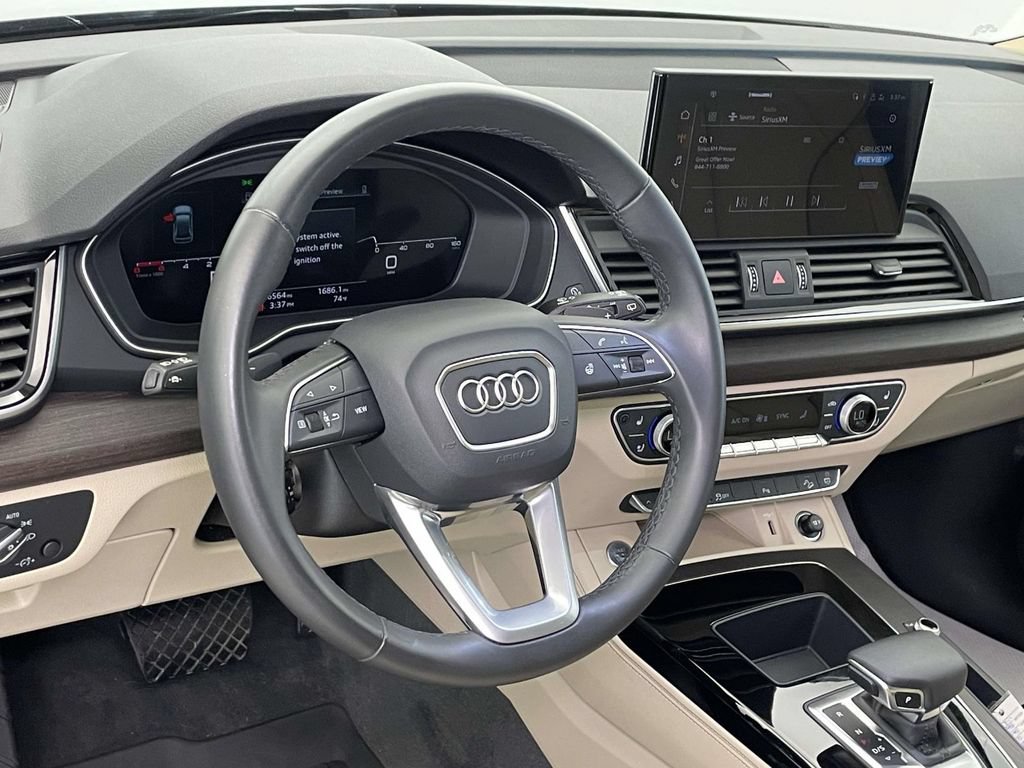 Certified 2023 Audi Q5 2.0T Premium Plus w/ Premium Plus Package AWD/4WD image 4