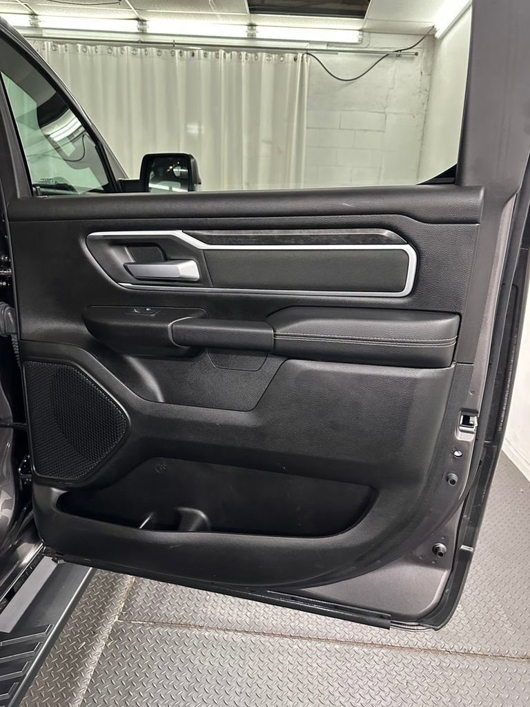 Used 2023 RAM 1500 Big Horn AWD/4WD image 31