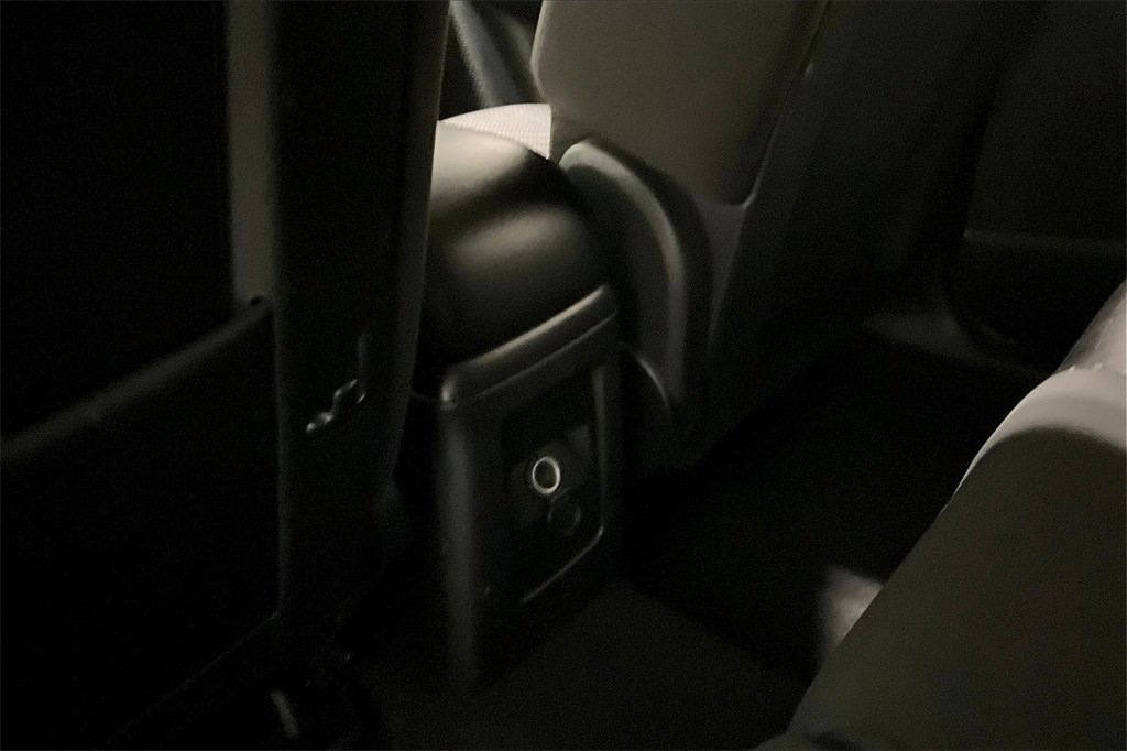 Used 2015 Dodge Journey SXT w/ Flexible Seating Group image 10