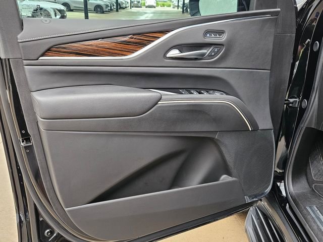Certified 2024 Cadillac Escalade Premium Luxury image 24