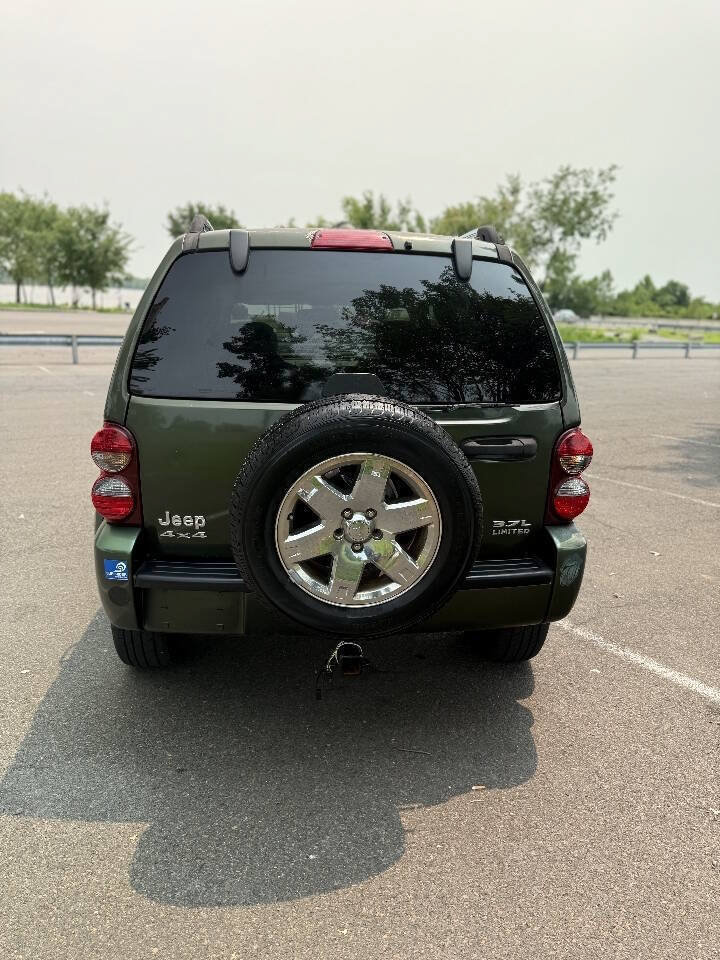 Used 2007 Jeep Liberty Limited AWD/4WD image 6