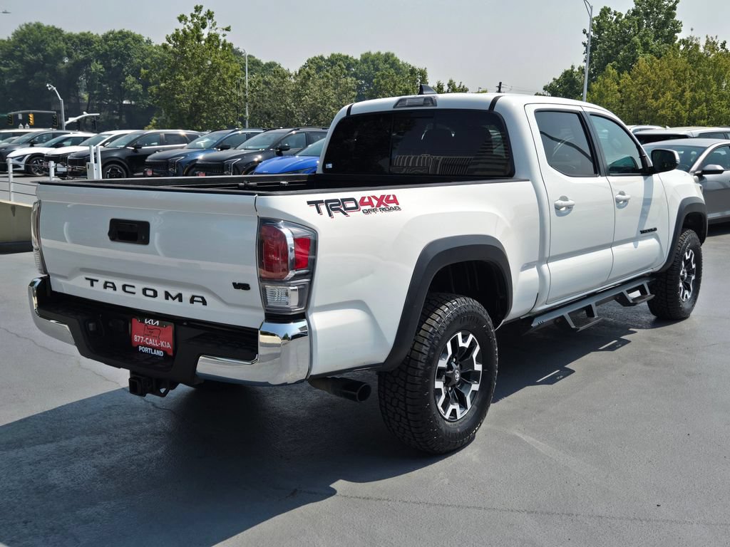 Used 2023 Toyota Tacoma TRD Off-Road w/ Black Out Package (TMS) AWD/4WD image 3