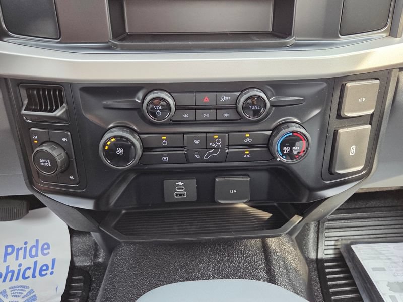 New 2026 Ford F550 4x4 Regular Cab Super Duty w/ XL Chrome Package image 25
