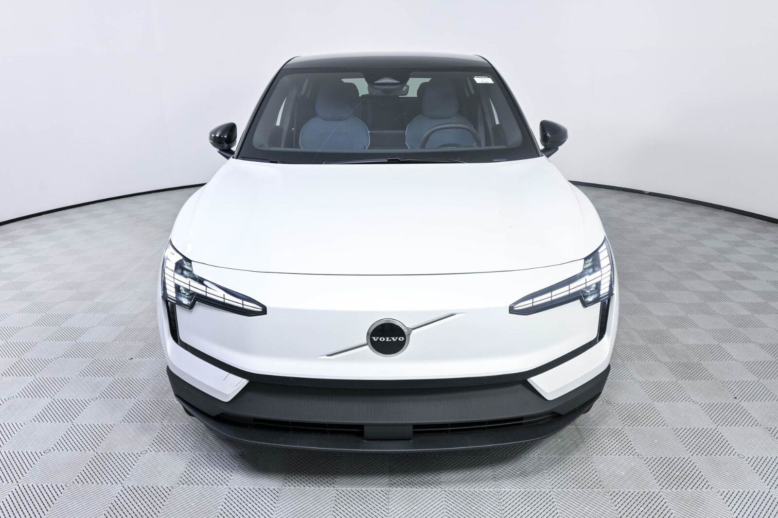 New 2026 Volvo EX30 Plus w/ Protection Package Premier AWD/4WD image 33