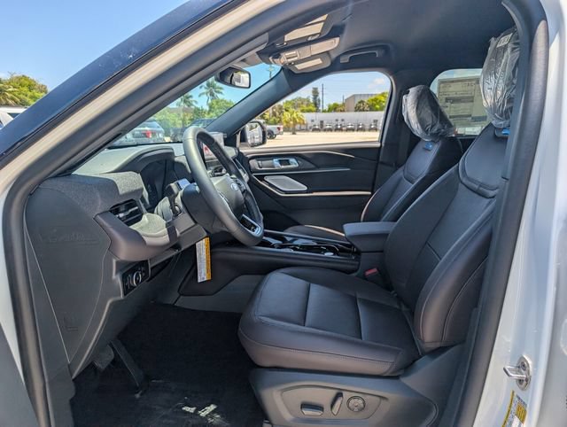 New 2026 Ford Explorer Platinum RWD image 5