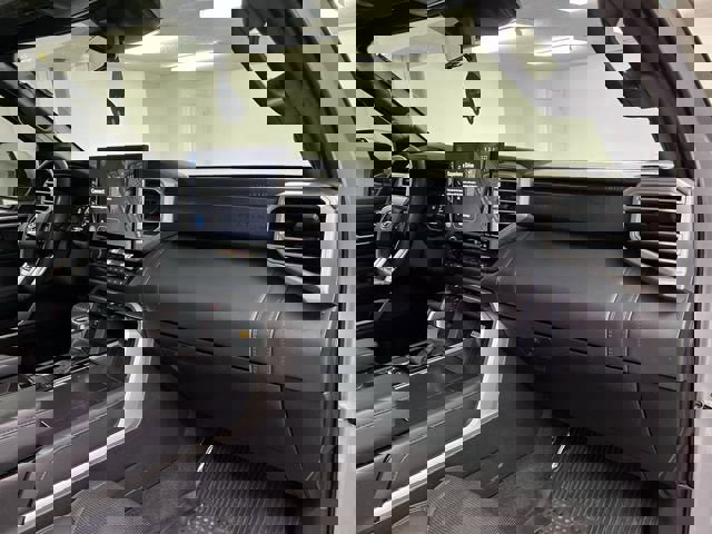 Used 2024 Toyota Tundra Platinum image 29