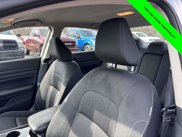 Used 2024 Nissan Altima 2.5 SV image 6