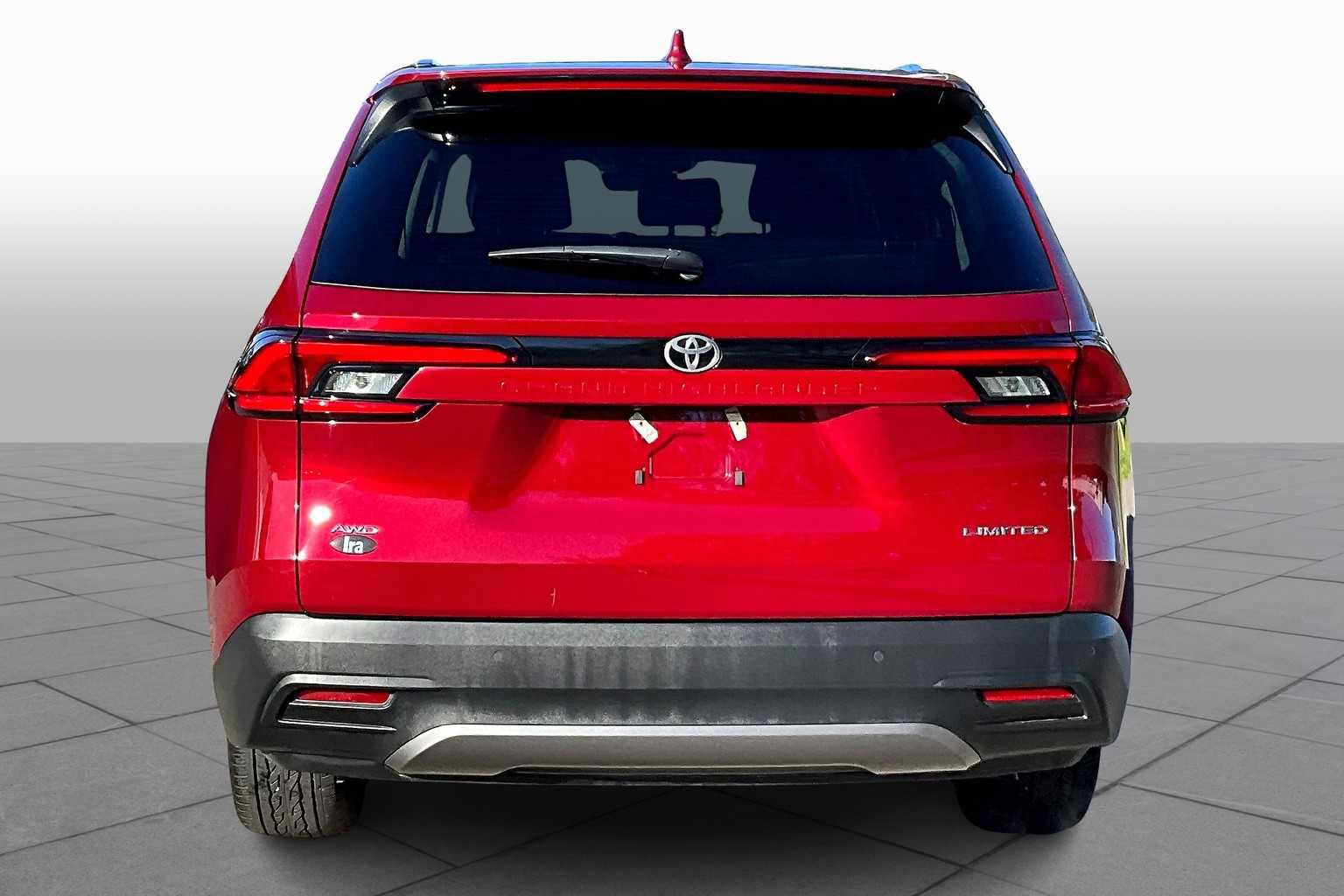 Used 2024 Toyota Grand Highlander Limited image 4