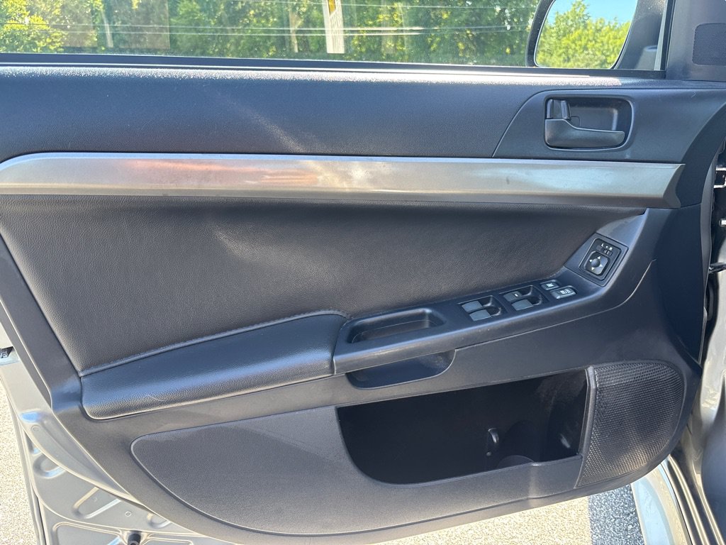 Used 2013 Mitsubishi Lancer ES FWD image 10