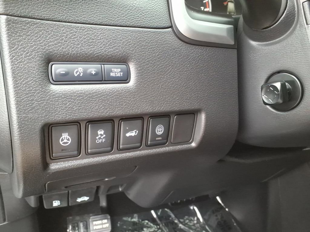 Used 2021 Nissan Murano Platinum w/ Cargo Package image 17