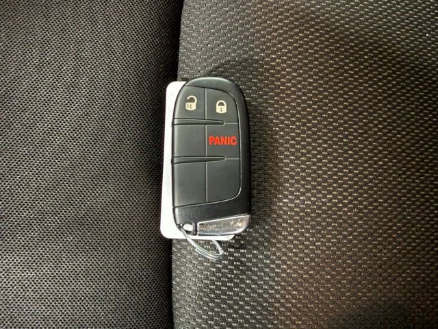 Used 2023 Jeep Renegade Latitude image 24