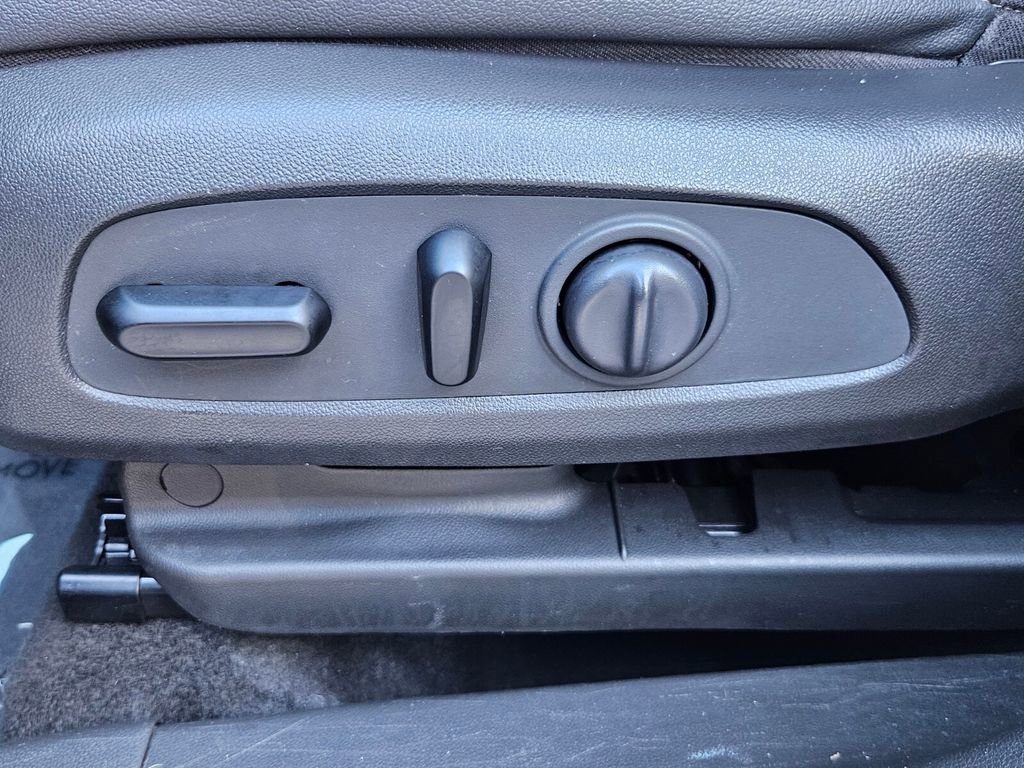 Used 2021 Buick Encore GX Select image 6