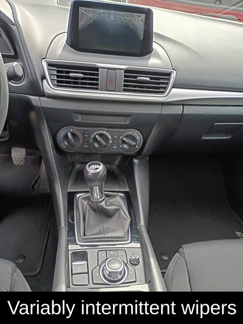 Used 2018 MAZDA MAZDA3 Sport image 11