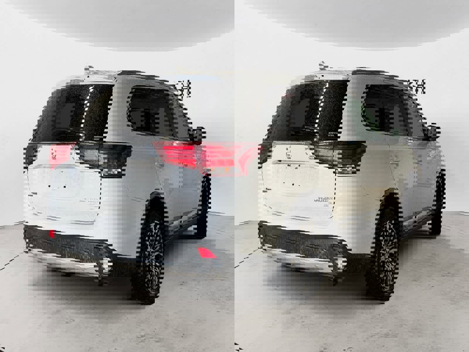 Used 2018 Mitsubishi Outlander SEL image 6