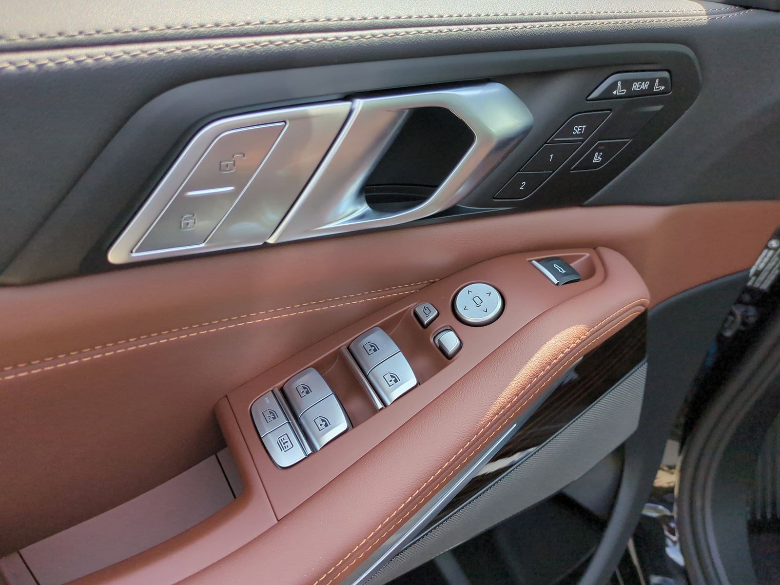 Used 2026 BMW X7 xDrive40i image 15