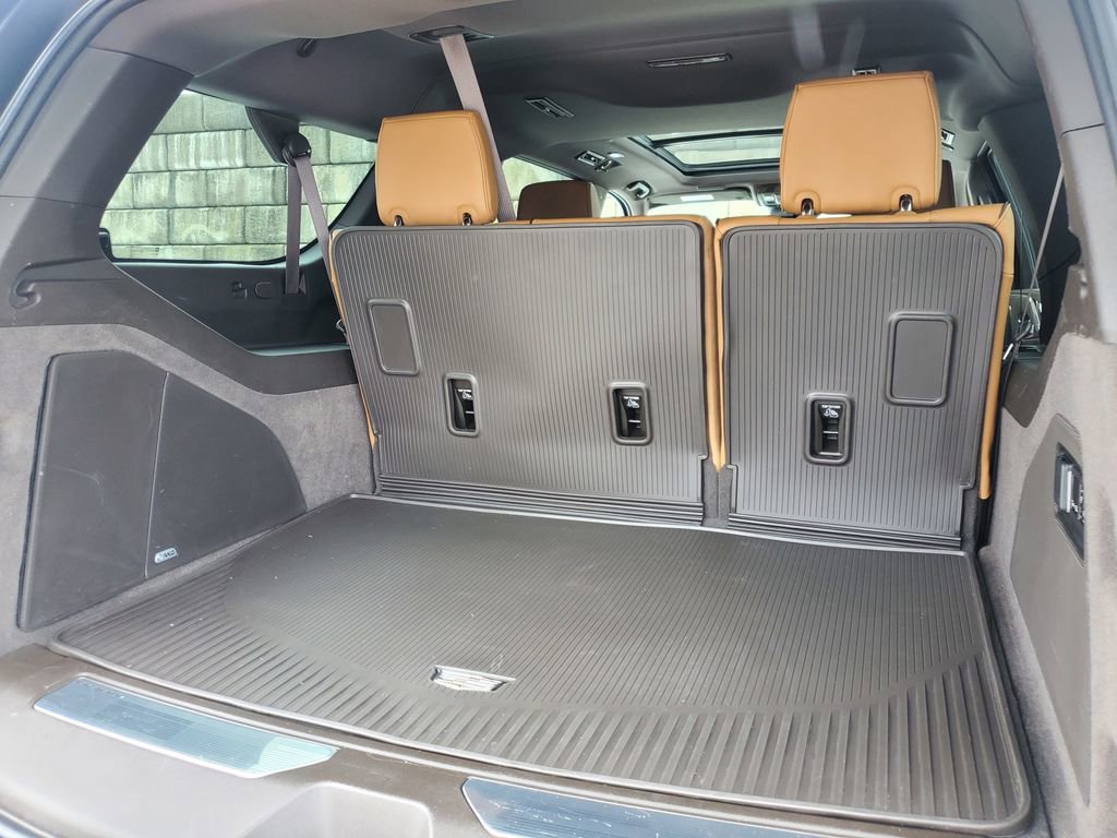 Certified 2024 Cadillac Escalade ESV Sport w/ LPO, ONYX Package image 49