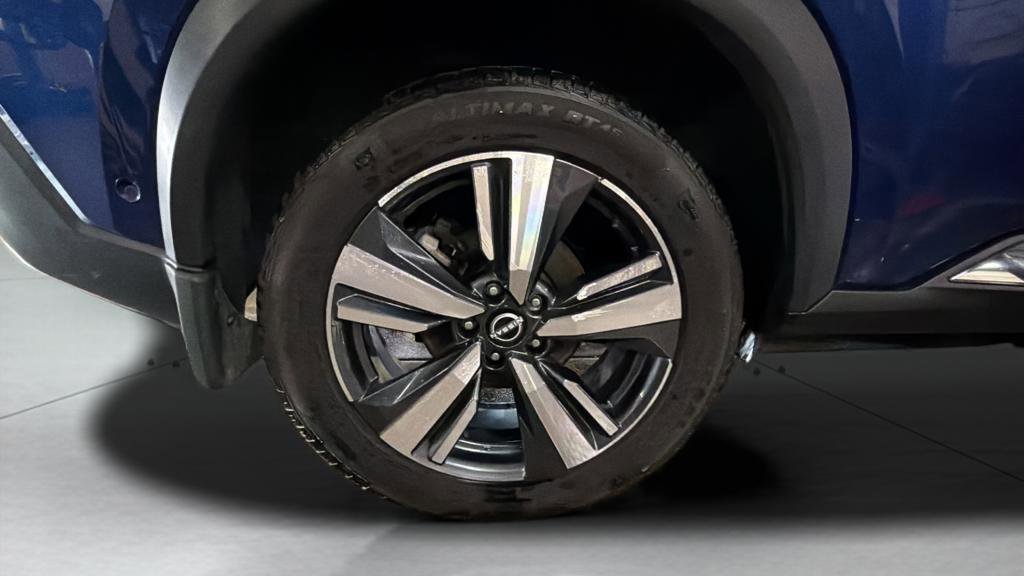 Used 2021 Nissan Rogue Platinum image 31