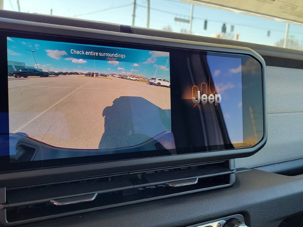 New 2025 Jeep Gladiator Sport AWD/4WD image 28