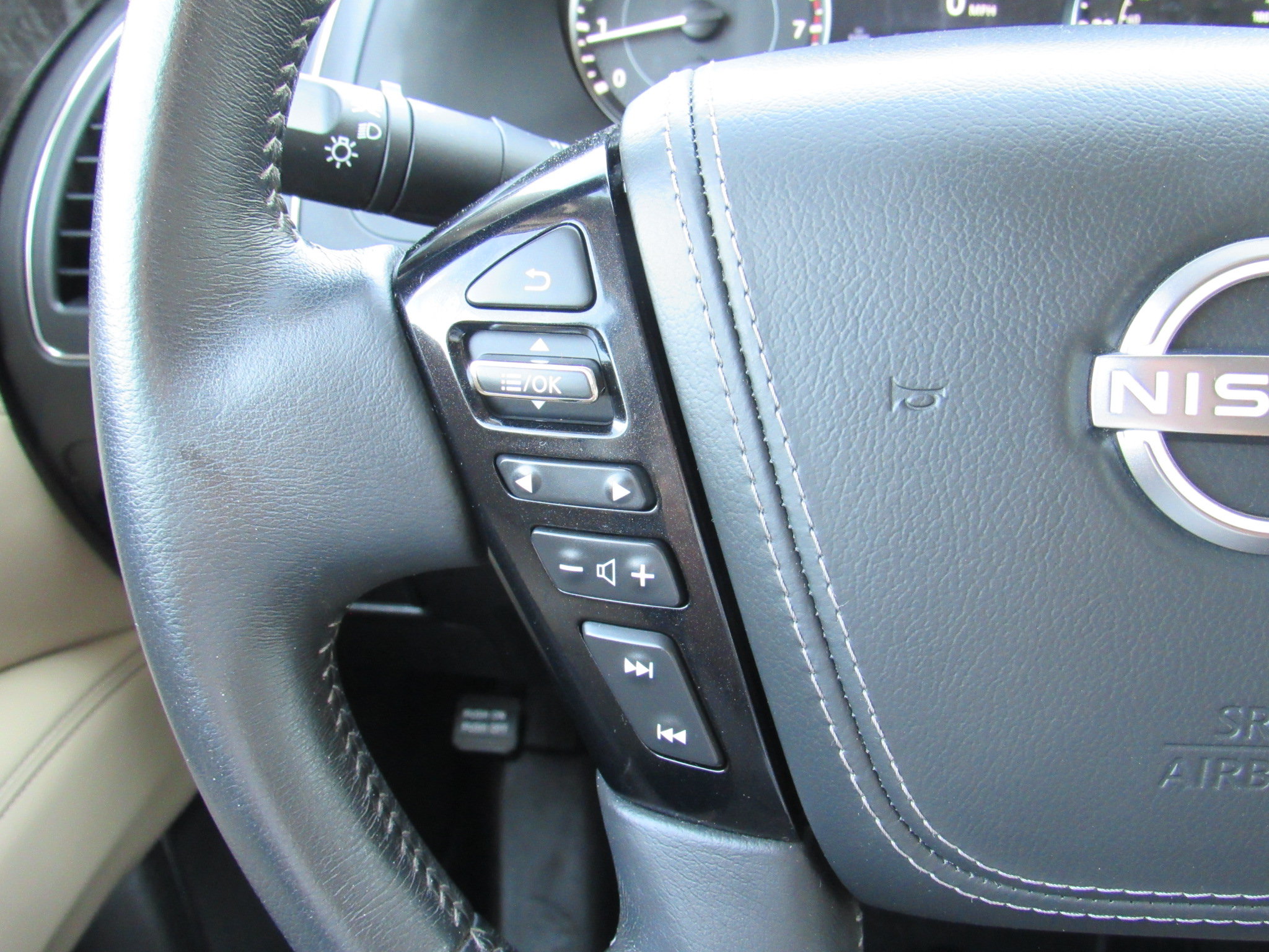 Used 2021 Nissan Armada Platinum w/ Captain's Chairs Package AWD/4WD image 19