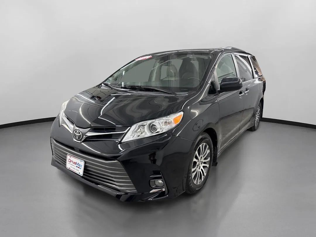 Used 2019 Toyota Sienna XLE FWD image 4